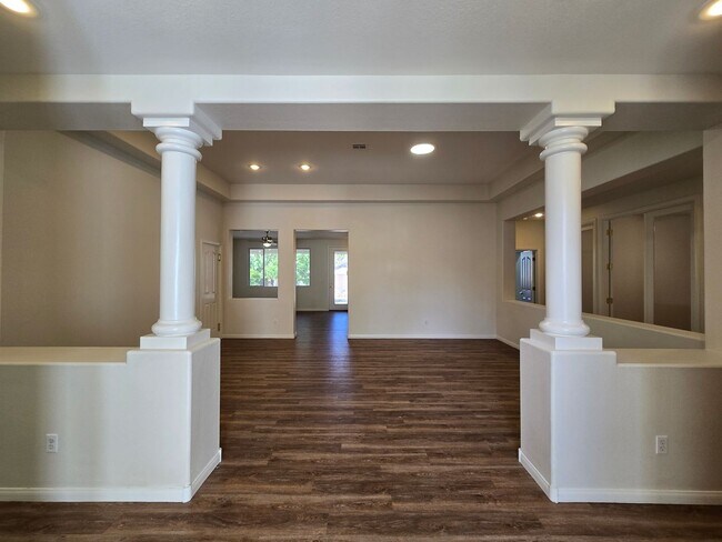 Building Photo - A Fabulous single story home in NW Las Vegas