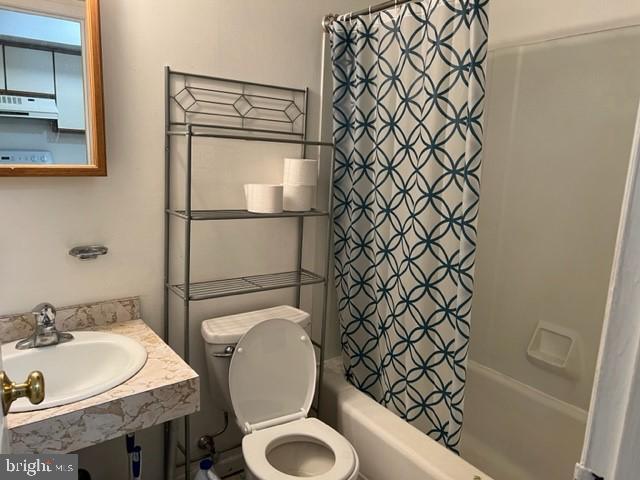 Building Photo - 1575 W Street Rd