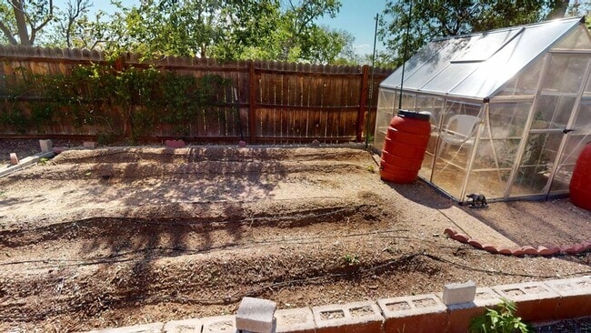 Building Photo - Eco-FriendlySouthwest Gem with Gardens & S...