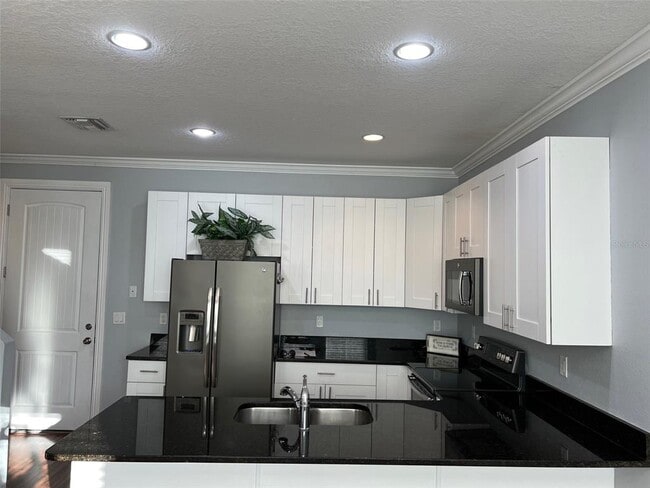 Building Photo - 6921 Interbay Blvd