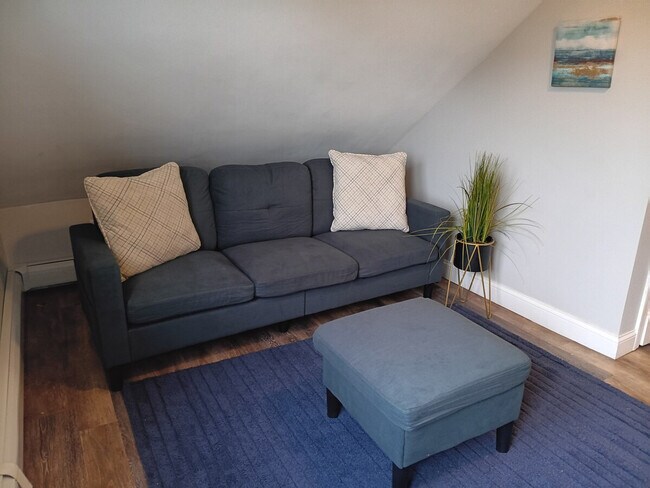 Building Photo - 20 Hawkins St