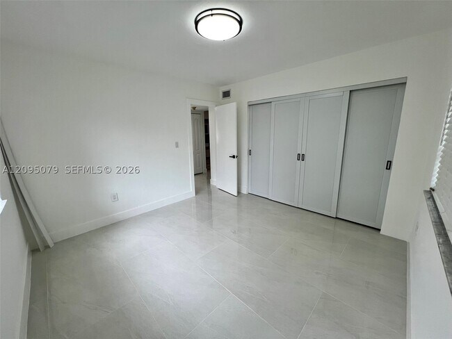 Building Photo - 7825 Miller Dr
