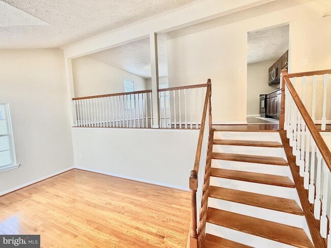 Building Photo - 5026 Dorchester Cir