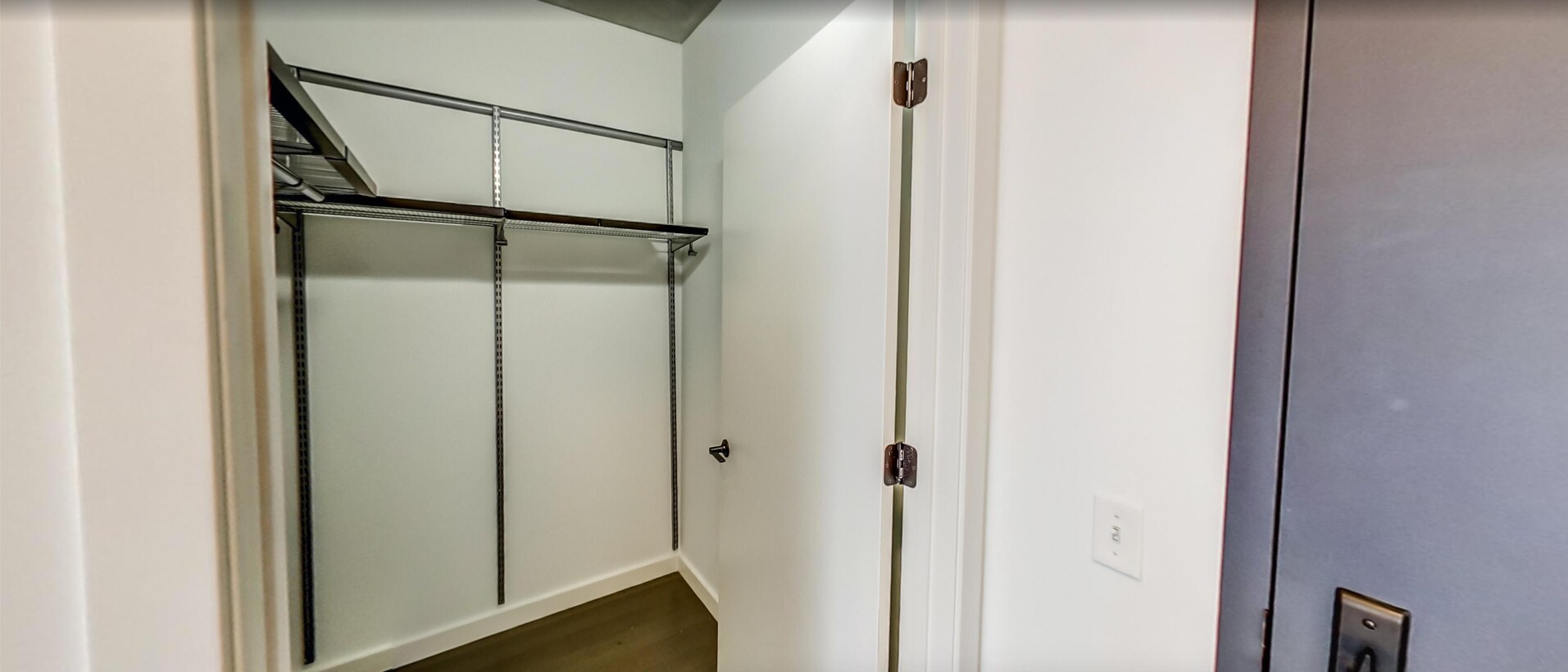 Building Photo - 1158 N Howe St