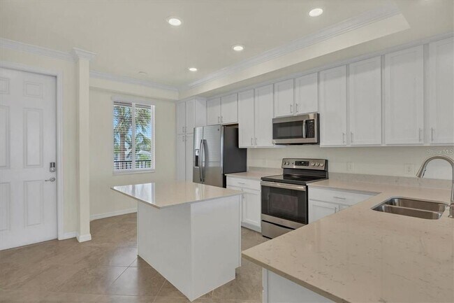 Building Photo - 910 Tidewater Shores Loop