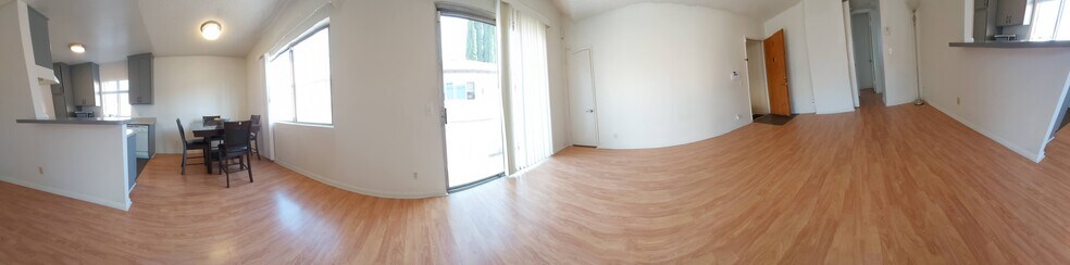 Balcony - 5232 Wilkinson Ave