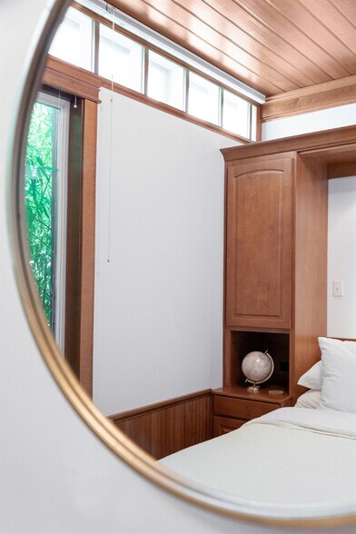 Building Photo - 3109 6th Ave