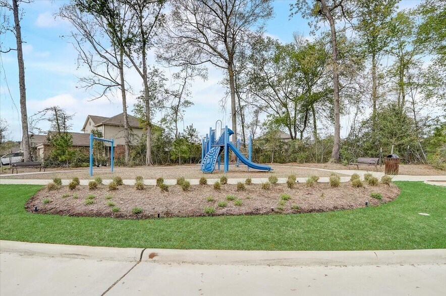 Building Photo - 18515 Cepagatti Dr