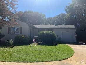 Building Photo - 3 Bedroom 2 Bath Home in Point Harbor Avai...
