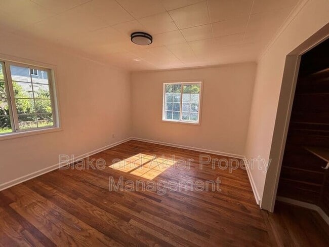 Building Photo - 198 NE 157th Ave