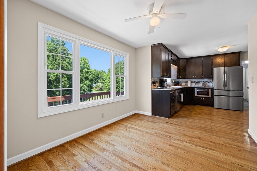 Building Photo - 3010 Eaker Dr