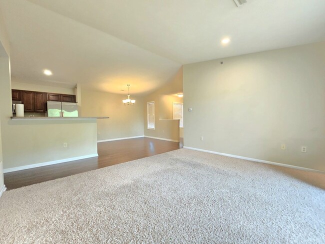 Building Photo - 5640 Irish Way