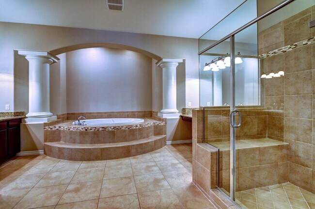 Building Photo - 7541 Prancing Pony Ct