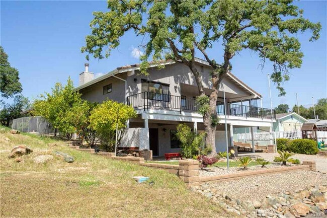 Building Photo - 11 Kokanee Dr