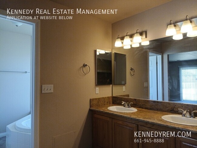 Building Photo - 461 West Avenue K-