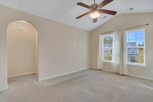 Building Photo - 2504 Stadium Dr