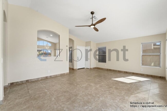 Building Photo - 17216 N Wavyleaf Ave