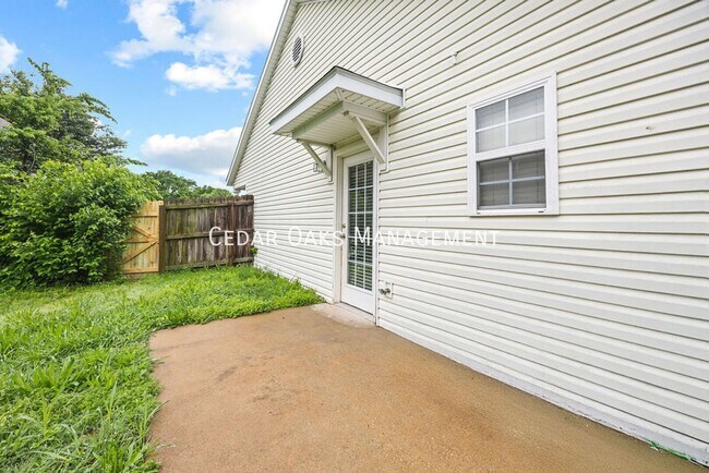 Building Photo - 1308 S C Ct