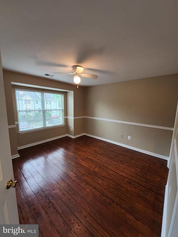 Building Photo - 218 Fernwood Pl