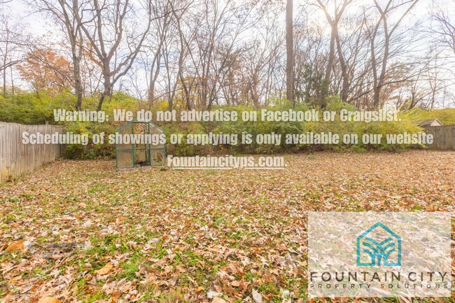 Building Photo - 807 Laurel Ave