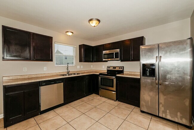 Building Photo - 8042 Grove Berry Way