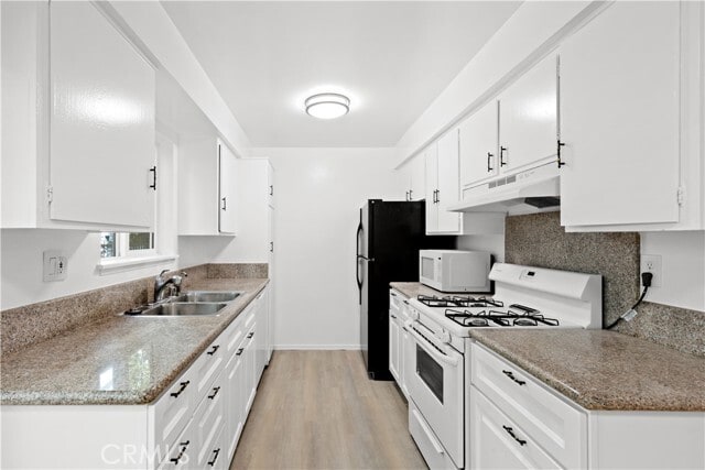 Building Photo - 11138 Aqua Vista St