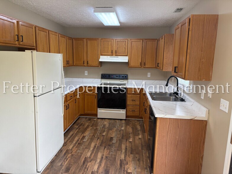 Building Photo - 3224 Park Ridge Dr