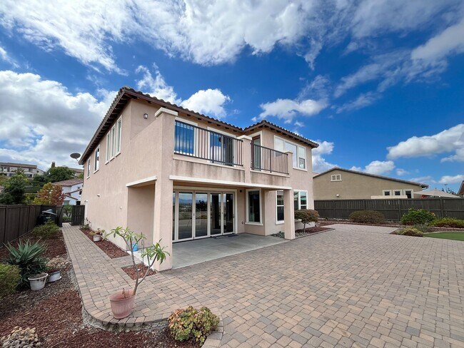 Building Photo - 5bd/3ba, 3969 sq ft Home in Gated Community in Vista!