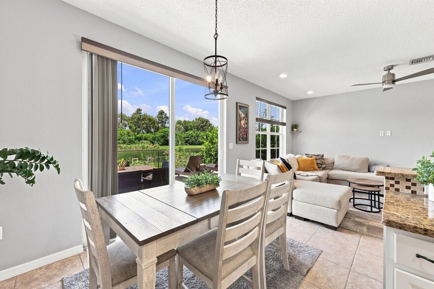 Building Photo - 4585 Tara Cove Way