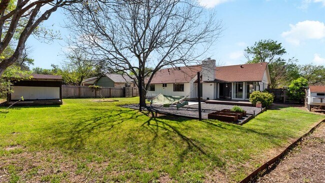 Building Photo - 6601 Blarwood Dr