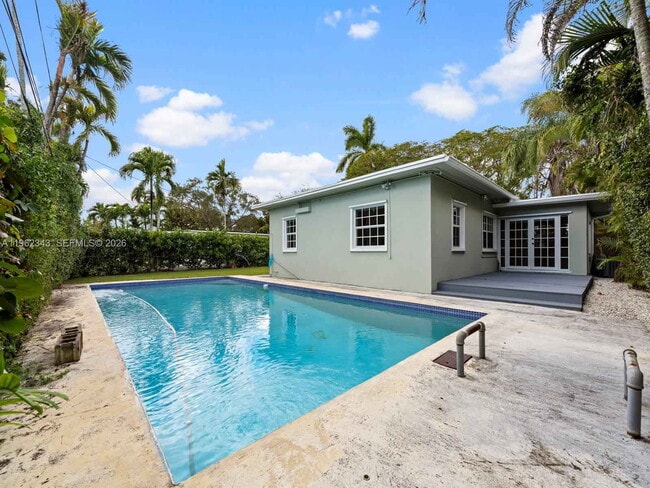 Building Photo - Southwest 47th Street, Miami, FL 33155 - 3 BR 1 BA single-family home