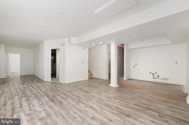 Building Photo - 45 Danbury Dr