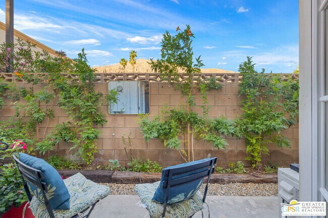 Building Photo - 575 S Calle Ajo