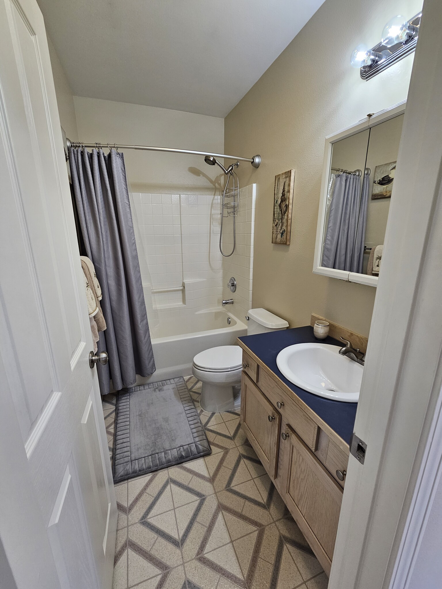 Building Photo - 3030 Lore Rd