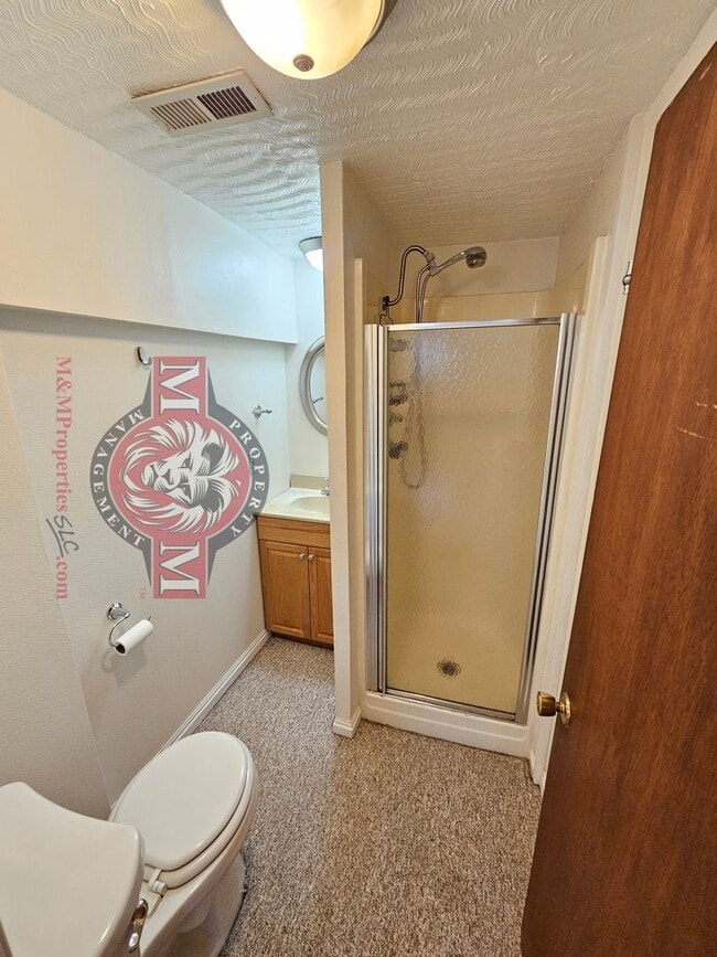 Building Photo - 5 Bd 3 Bath Home Cottonwood Heights