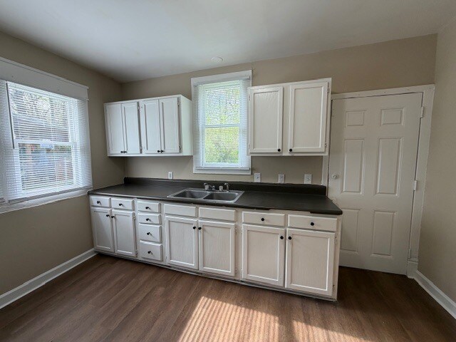 Building Photo - 1408 Harding St