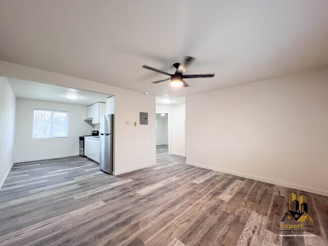 Building Photo - 1507 Nogales St