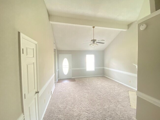 Building Photo - 5541 Oak Branch Cir - Available Now!