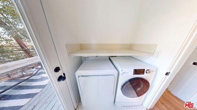 Building Photo - 3424 Oak Glen Dr