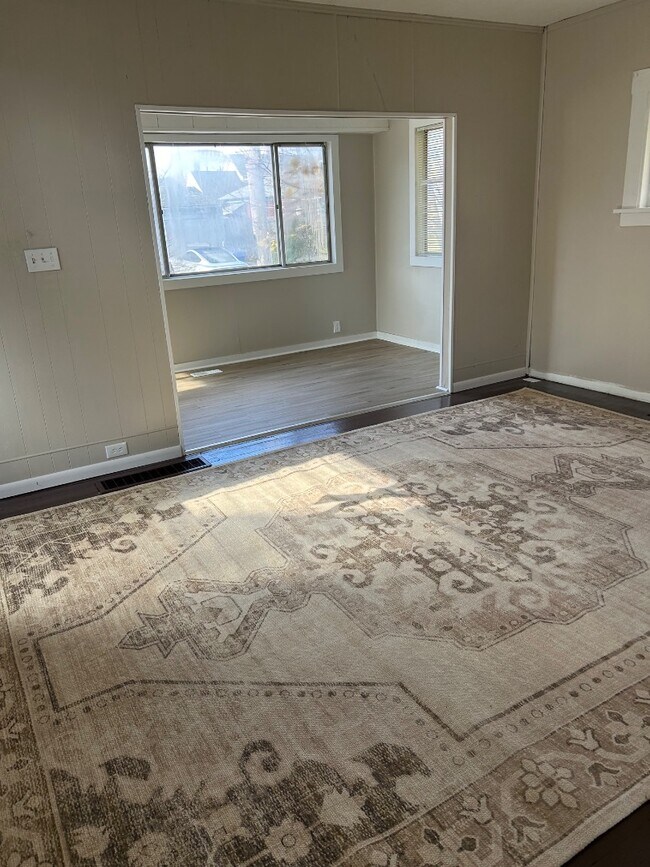 Building Photo - 4301 W 47th St