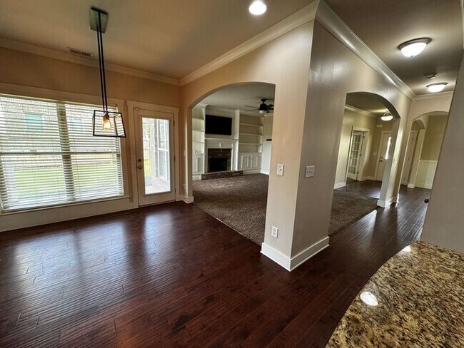 Building Photo - Home in Tech Corridor/Research Park with FENCED YARD and BONUS ROOMS