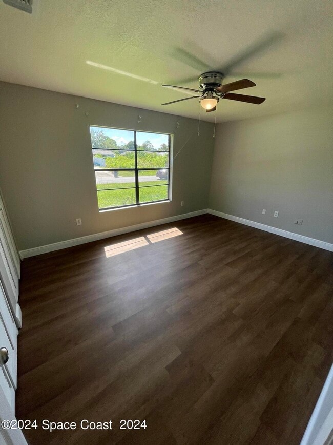 Building Photo - 1270 Gustrow Ave NW