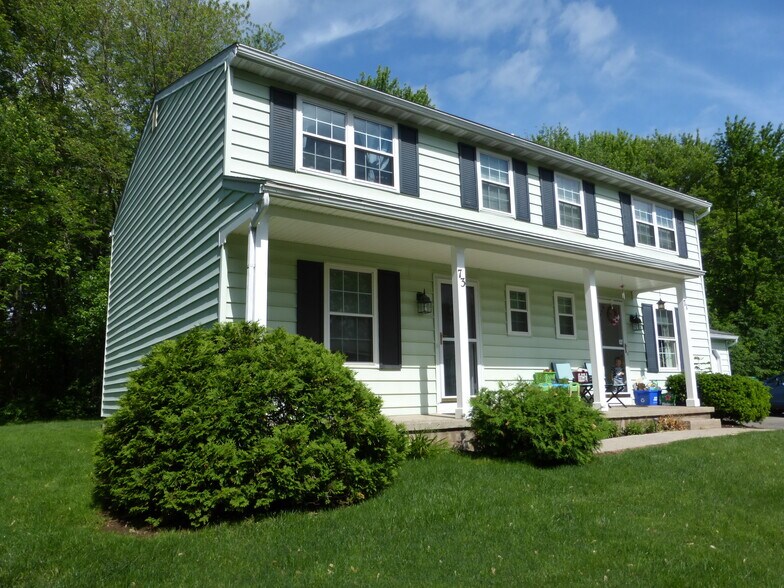 Primary Photo - 73 Havenwood Holw