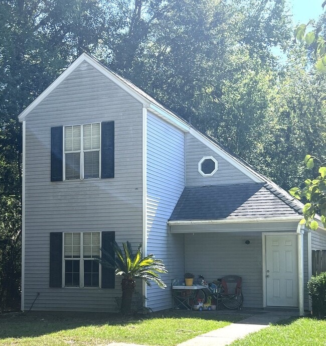 Building Photo - 13385 Windsong Dr