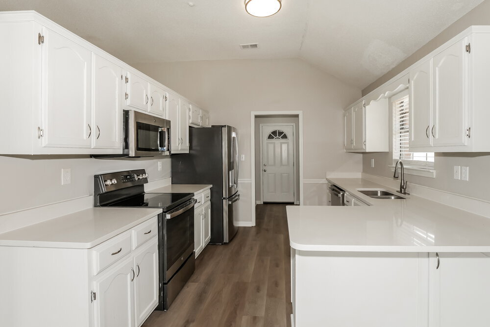 Building Photo - 10873 E Ridge Dr