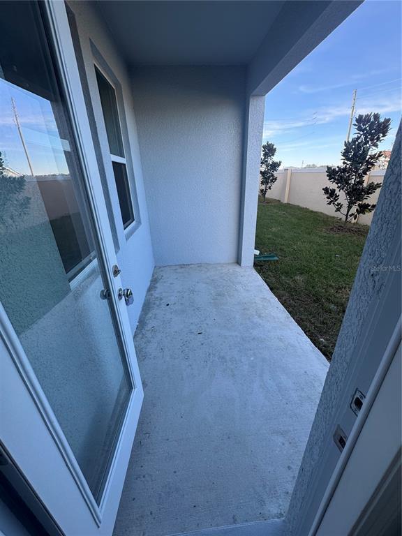 Building Photo - 331 Sol Vis Dr