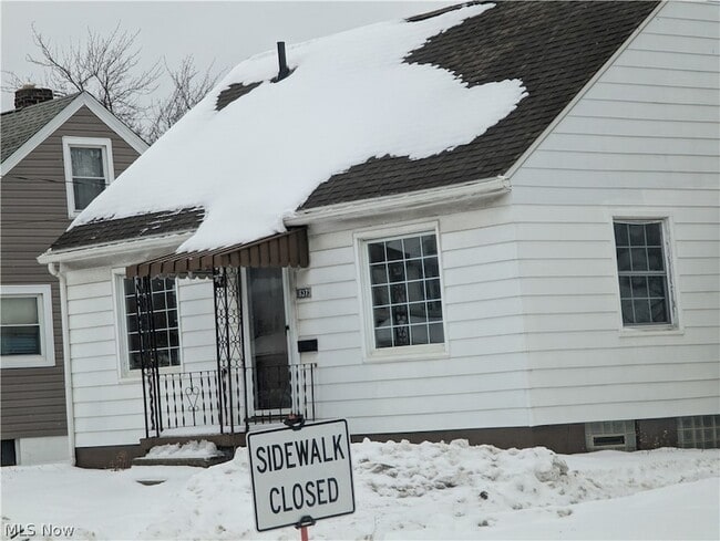 Building Photo - 637 E Wilbeth Rd