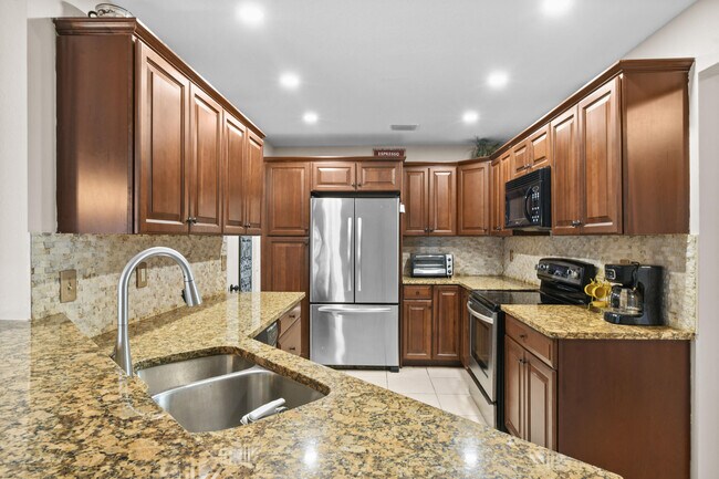 Building Photo - 1003 Ocean Dunes Cir