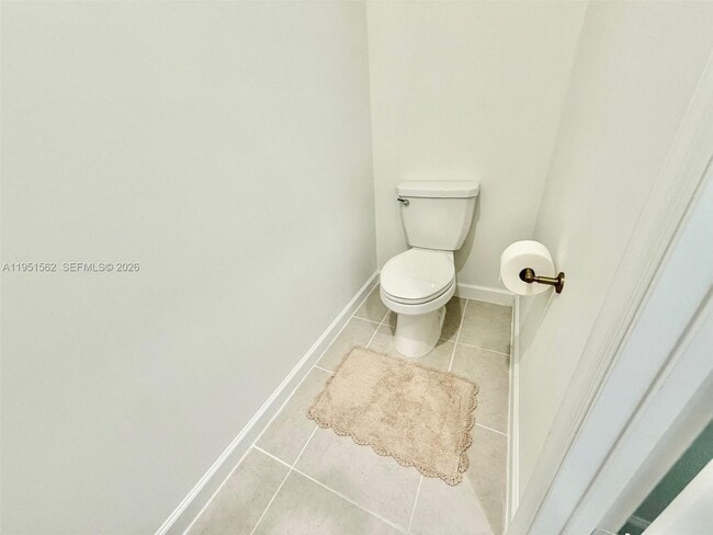 Building Photo - 2767 SE 25th Ave