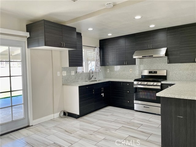 Building Photo - 2448 S Pinehurst Pl